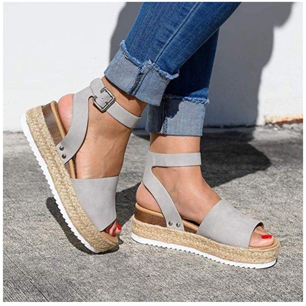 Grey platforms - Picture 5 of 5